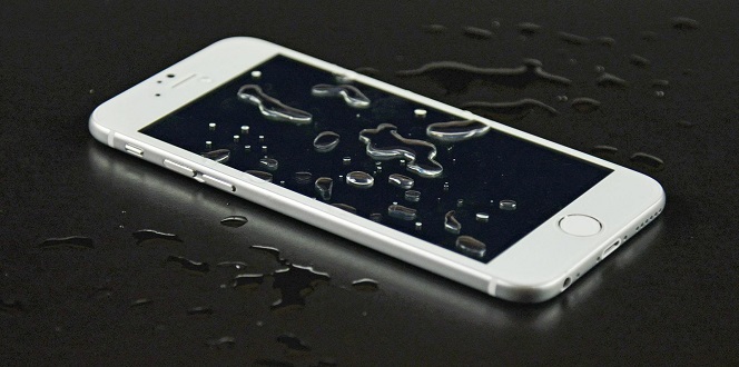 What to do when your iPhone is liquid damaged